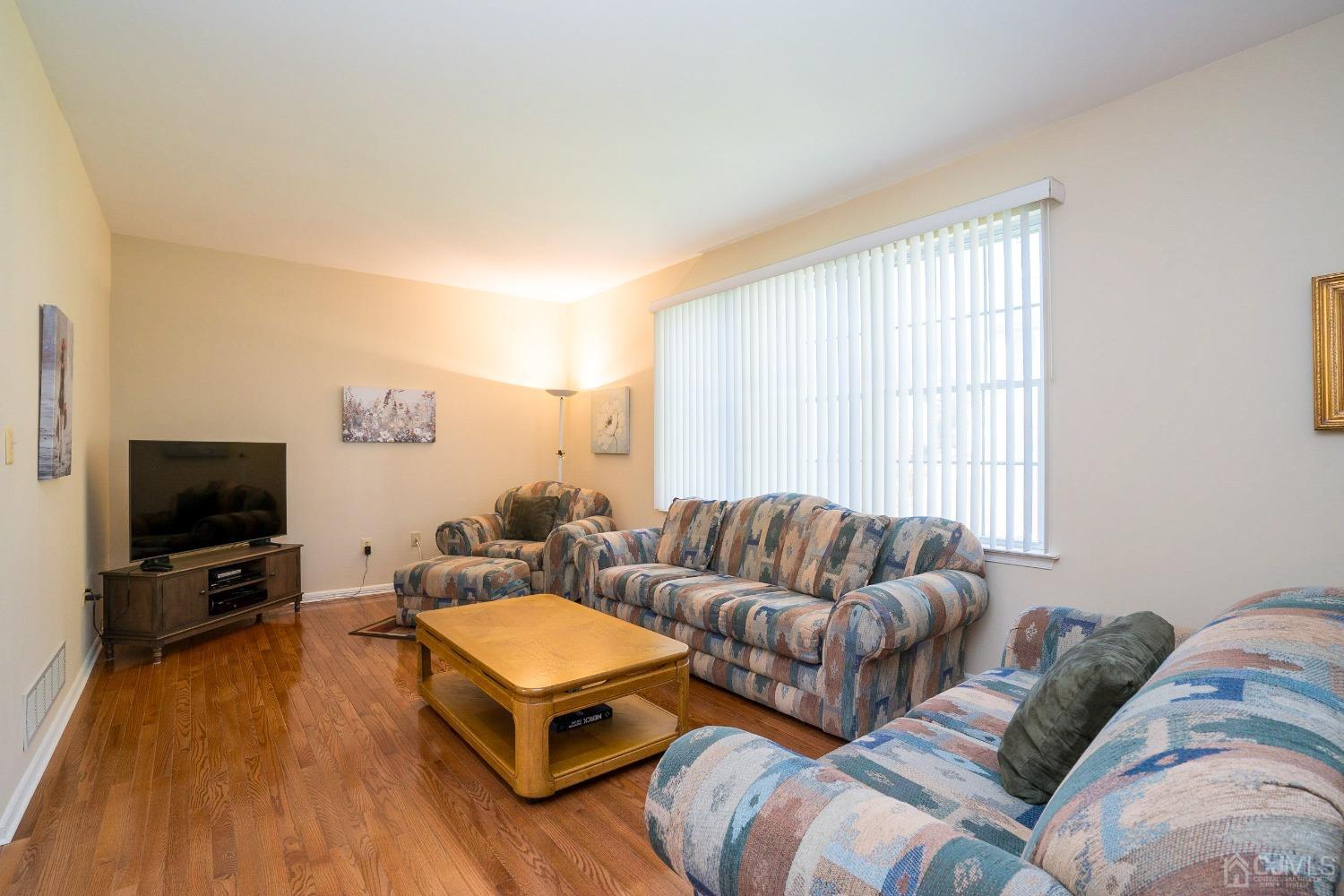 22 Putnam Road Monmouth Junction, NJ 08852 - Photo 8 of 38 Gallery Image 8
