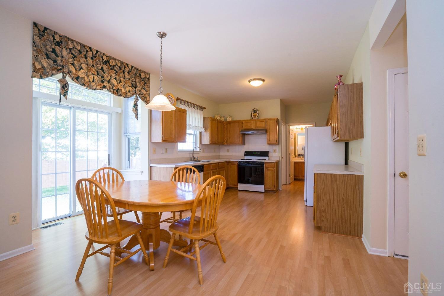 22 Putnam Road Monmouth Junction, NJ 08852 - Photo 10 of 38 Gallery Image 10