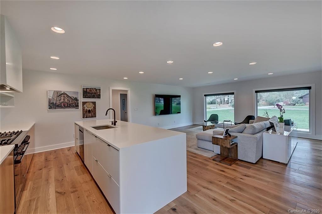 811 Lansdowne Road Charlotte, NC 28270 - Photo 16 of 43 Gallery Image 16
