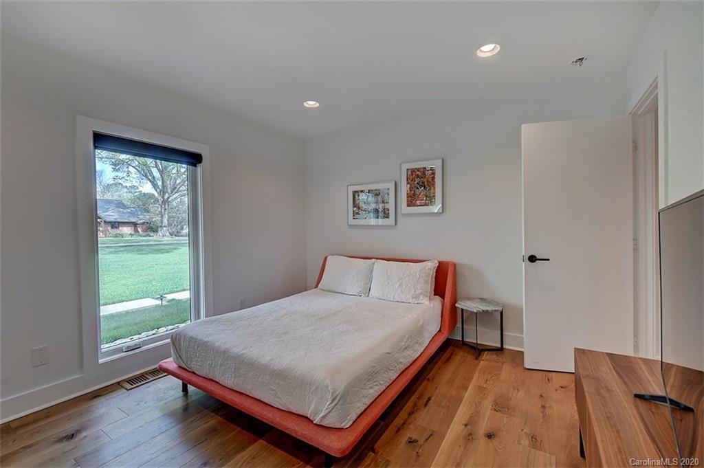 811 Lansdowne Road Charlotte, NC 28270 - Photo 32 of 43 Gallery Image 32