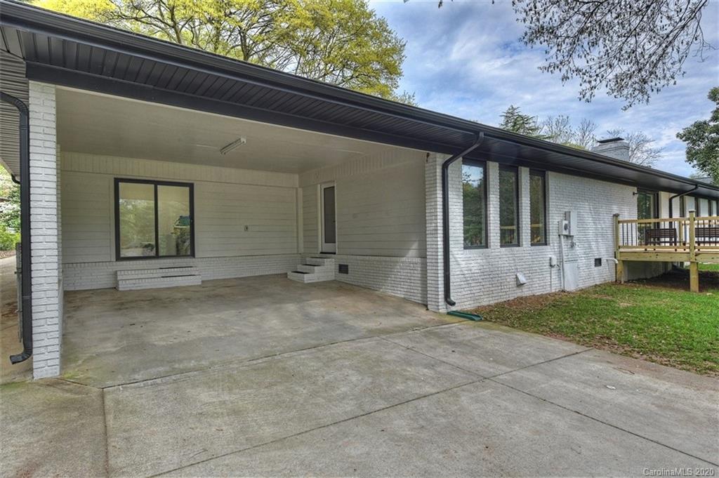 811 Lansdowne Road Charlotte, NC 28270 - Photo 37 of 43 Gallery Image 37