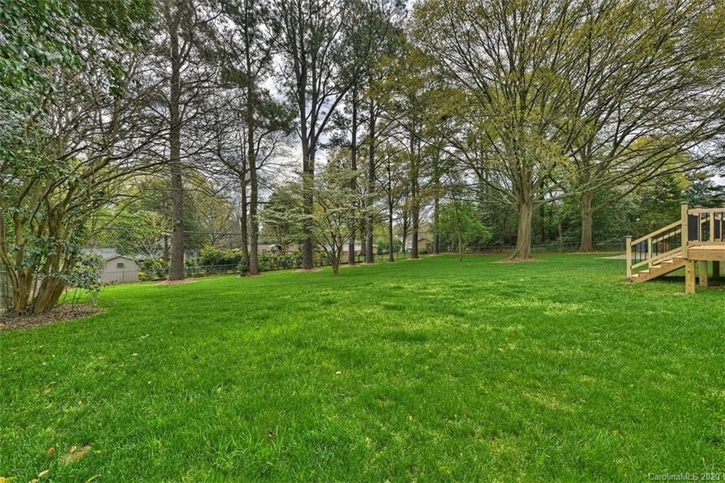 811 Lansdowne Road Charlotte, NC 28270 - Photo 43 of 43 Gallery Image 43