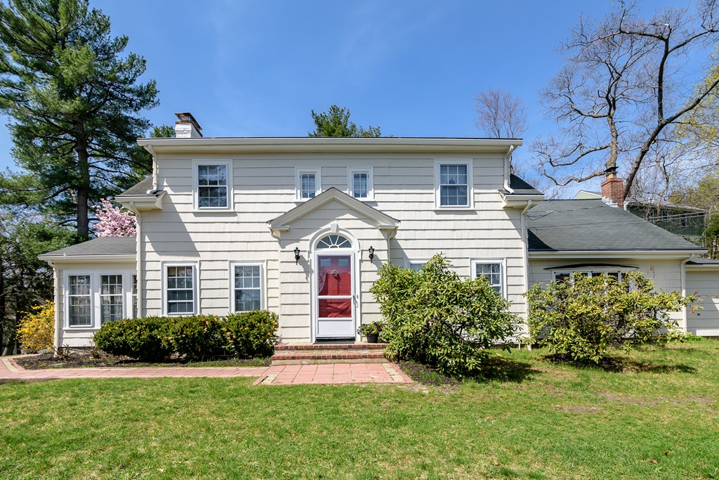 45 Upland Road West Arlington, MA 02474 - Photo 2 of 29