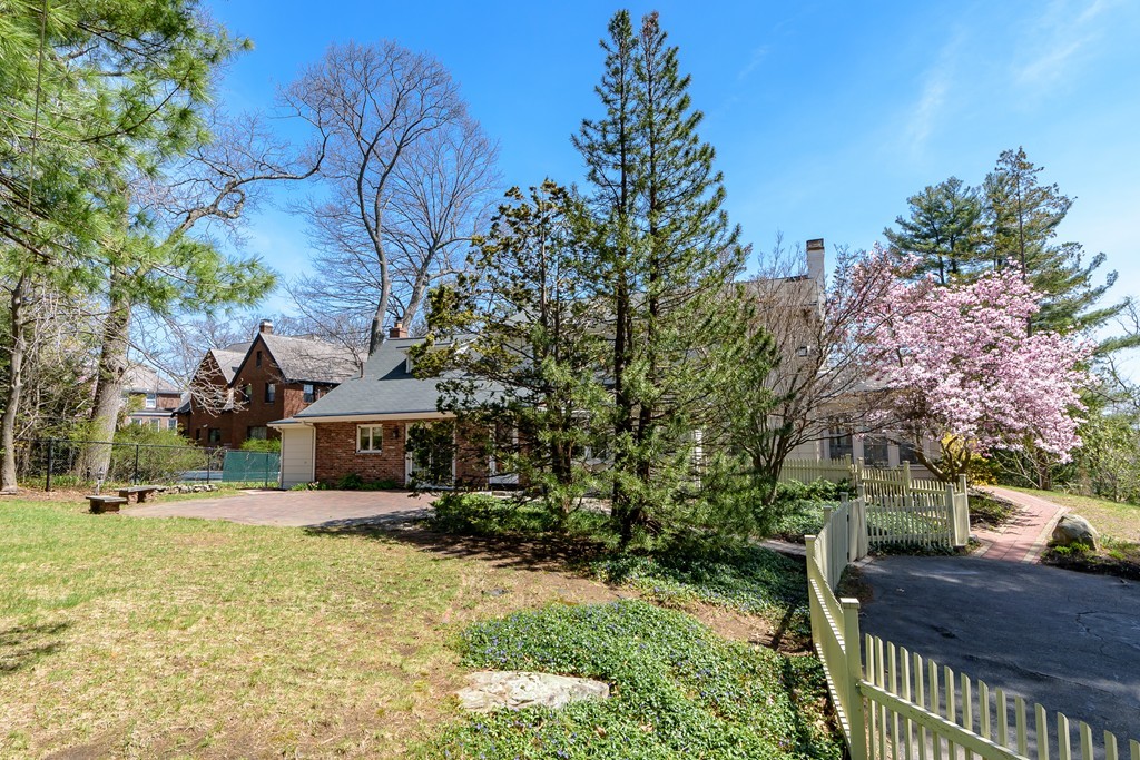 45 Upland Road West Arlington, MA 02474 - Photo 25 of 29