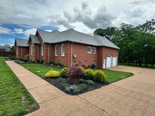 $2,999 | 2012 Alan John Way, Lebanon, TN 37087