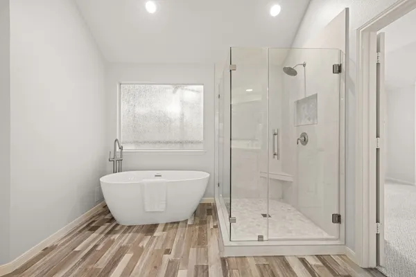$650,000 | 10 Pine Island Place, The Woodlands, TX 77382