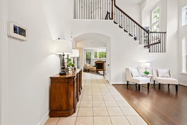 $650,000 | 10 Pine Island Place, The Woodlands, TX 77382