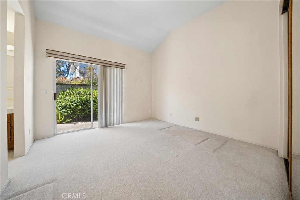 26072 Charing Cross Road Valencia, CA 91355 - Photo 95 of 105