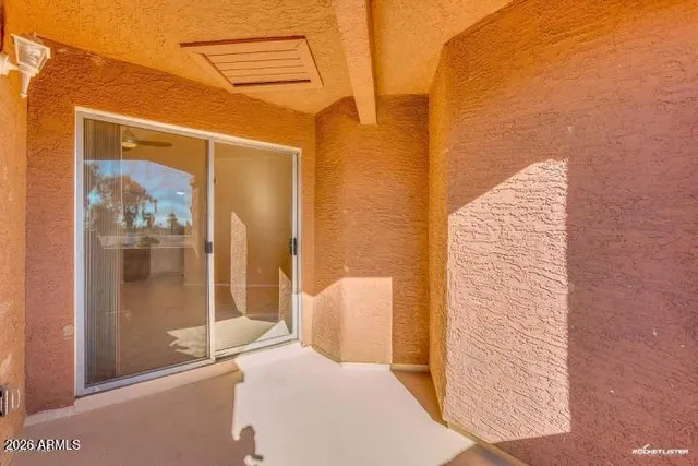 $2,100 | 1402 South Jentilly Lane, Unit 205, Tempe, AZ 85281