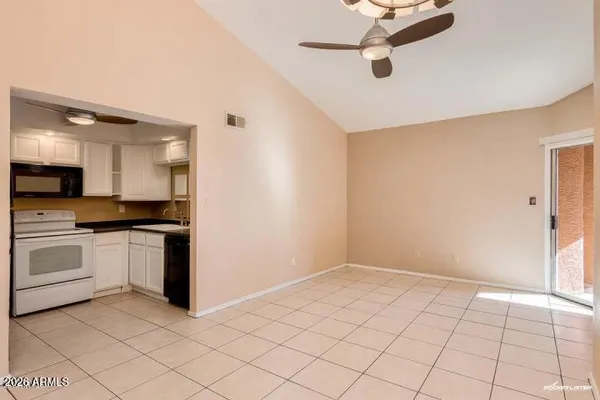 $1,950 | 1402 South Jentilly Lane, Unit 205, Tempe, AZ 85281