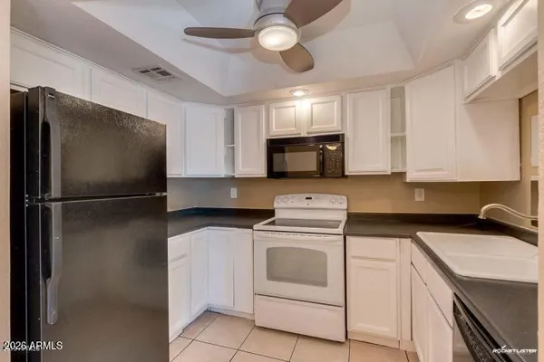 $1,895 | 1402 South Jentilly Lane, Unit 205, Tempe, AZ 85281
