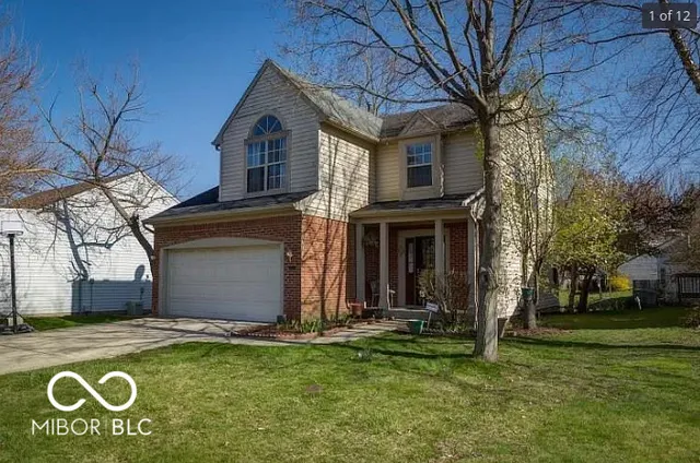 $1,995 | 1743 Park N Way, Indianapolis, IN 46260