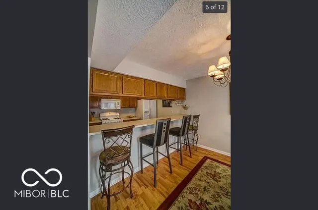 $1,995 | 1743 Park N Way, Indianapolis, IN 46260