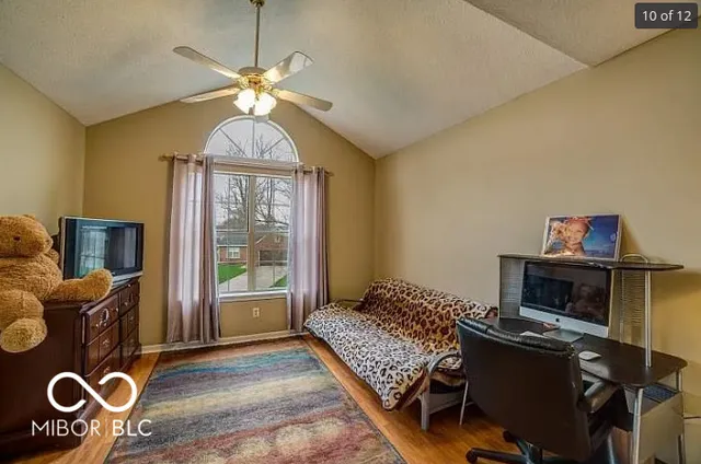 $1,995 | 1743 Park N Way, Indianapolis, IN 46260