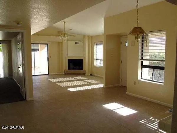 $2,295 | 721 North Mallard Street, Chandler, AZ 85226