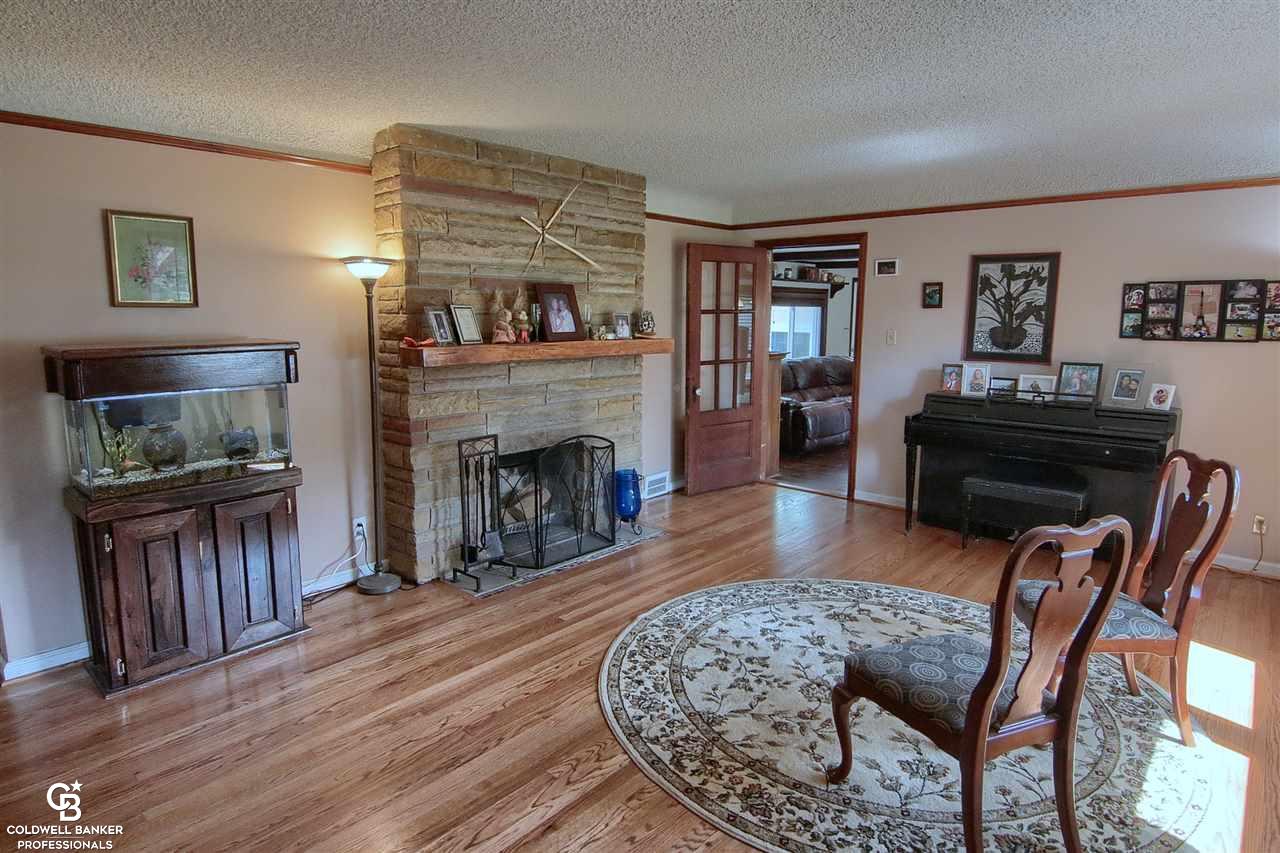 11275 Chicago Warren, MI 48093 - Photo 3 of 28 31356302-2.JPG