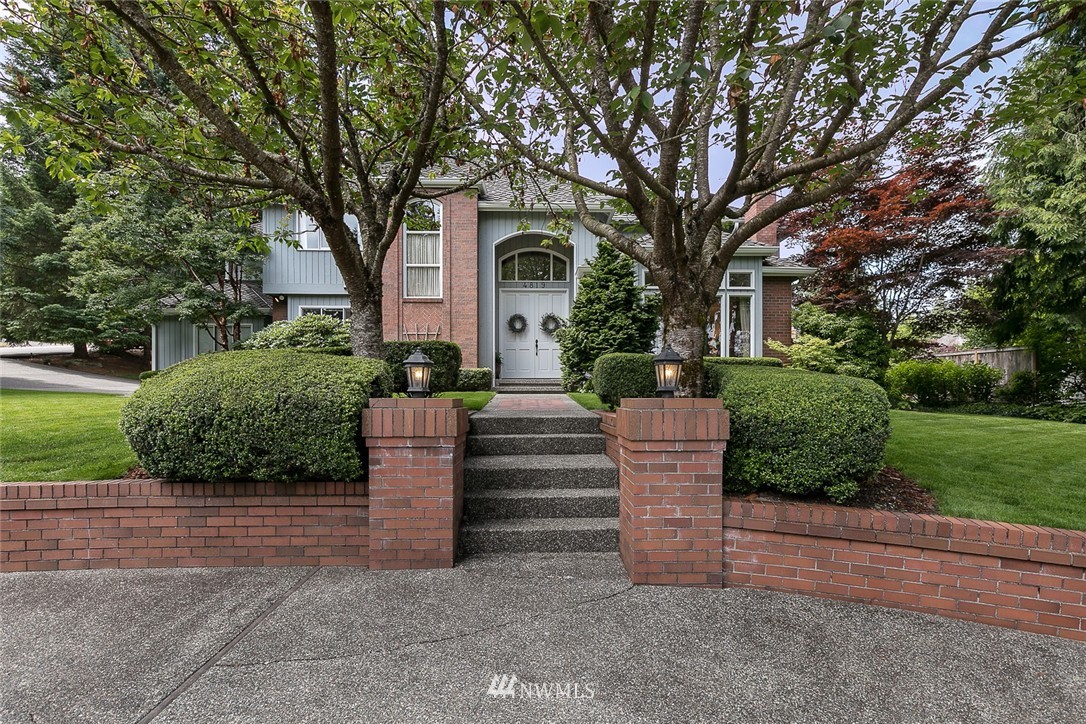 4819 212th Street Southeast Bothell, WA 98021 - Photo 2 of 25