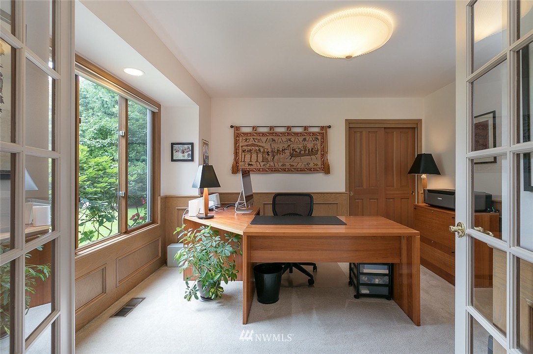 4819 212th Street Southeast Bothell, WA 98021 - Photo 13 of 25
