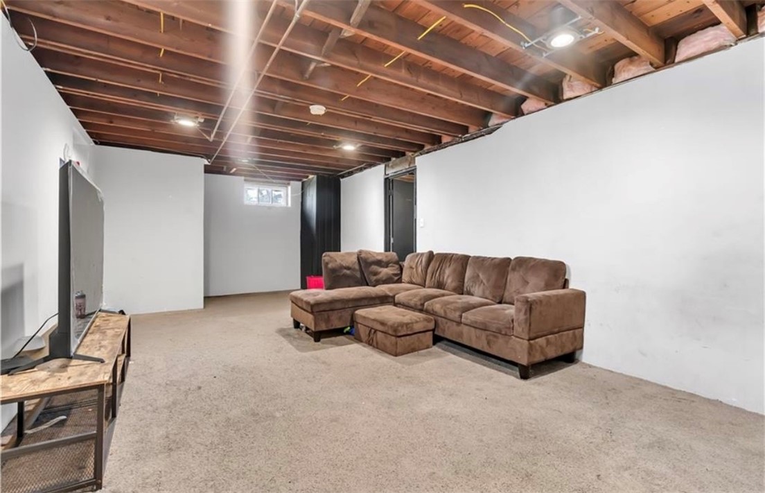 41 Calder Street Pawtucket, RI 02861 - Photo 15 of 21