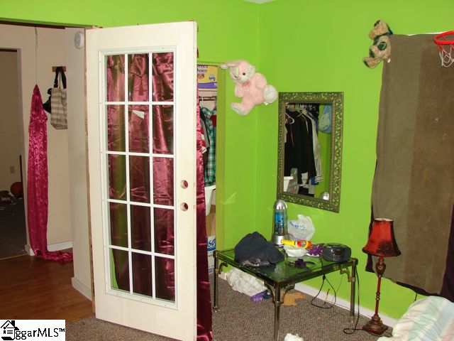 422 Cedar Lane Road Greenville, SC 29611 - Photo 16 of 18 Gallery Image 16