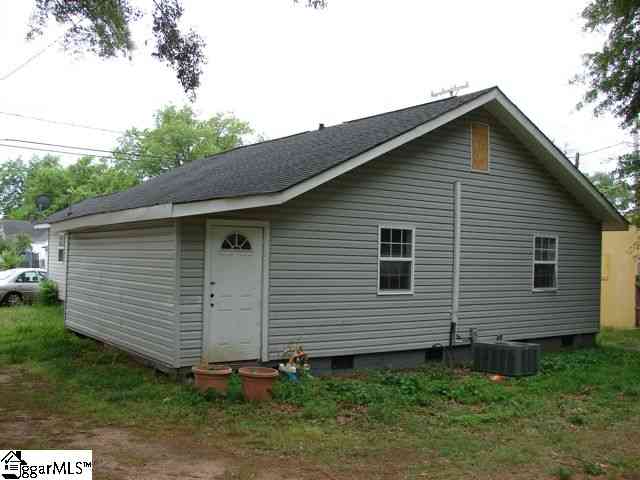 422 Cedar Lane Road Greenville, SC 29611 - Photo 4 of 18 Gallery Image 4