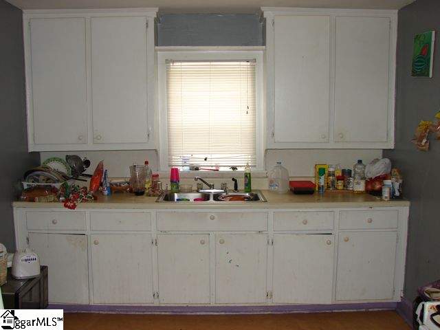 422 Cedar Lane Road Greenville, SC 29611 - Photo 8 of 18 Gallery Image 8
