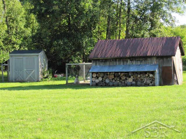 11745 Wilkinson Road Freeland, MI 48623 - Photo 18 of 24 20037075-17.JPG