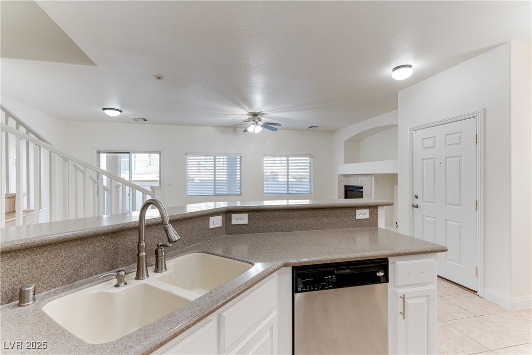 1069 Thrill Court, Unit 102 Henderson, NV 89002 - Photo 13 of 29