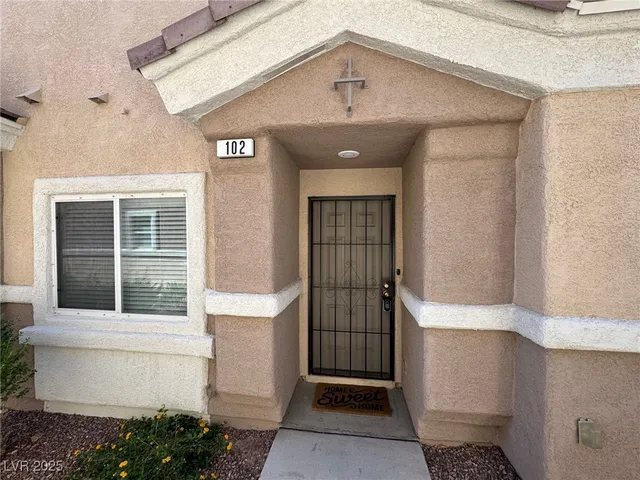 $1,915 | 1069 Thrill Court, Unit 102, Henderson, NV 89002