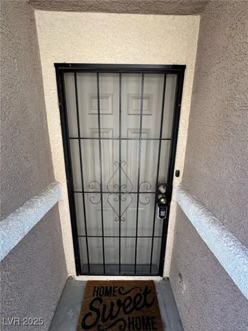 $1,915 | 1069 Thrill Court, Unit 102, Henderson, NV 89002