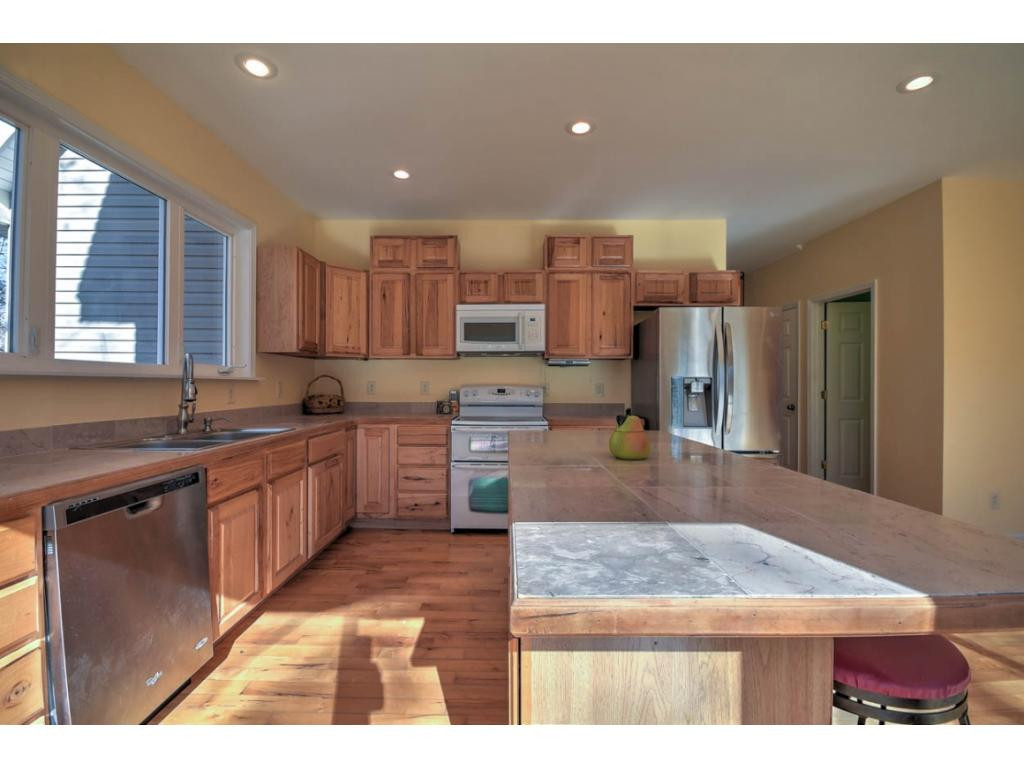 476 Bill Bennett Road Johnson City, TN 37604 - Photo 11 of 36 Photo 11