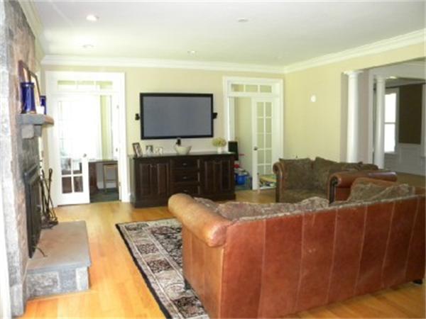 29 Davelin Road Wayland, MA 01778 - Photo 10 of 24 Gallery Image 10