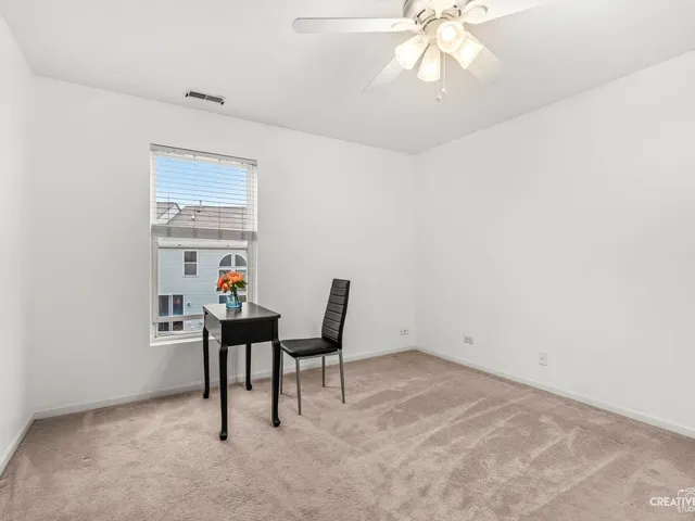 $2,500 | 3166 Bromley Lane, Aurora, IL 60502