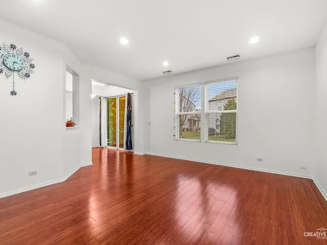 $2,500 | 3166 Bromley Lane, Aurora, IL 60502