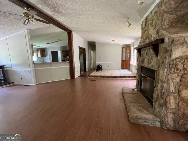 a view of a room with washer and dryer