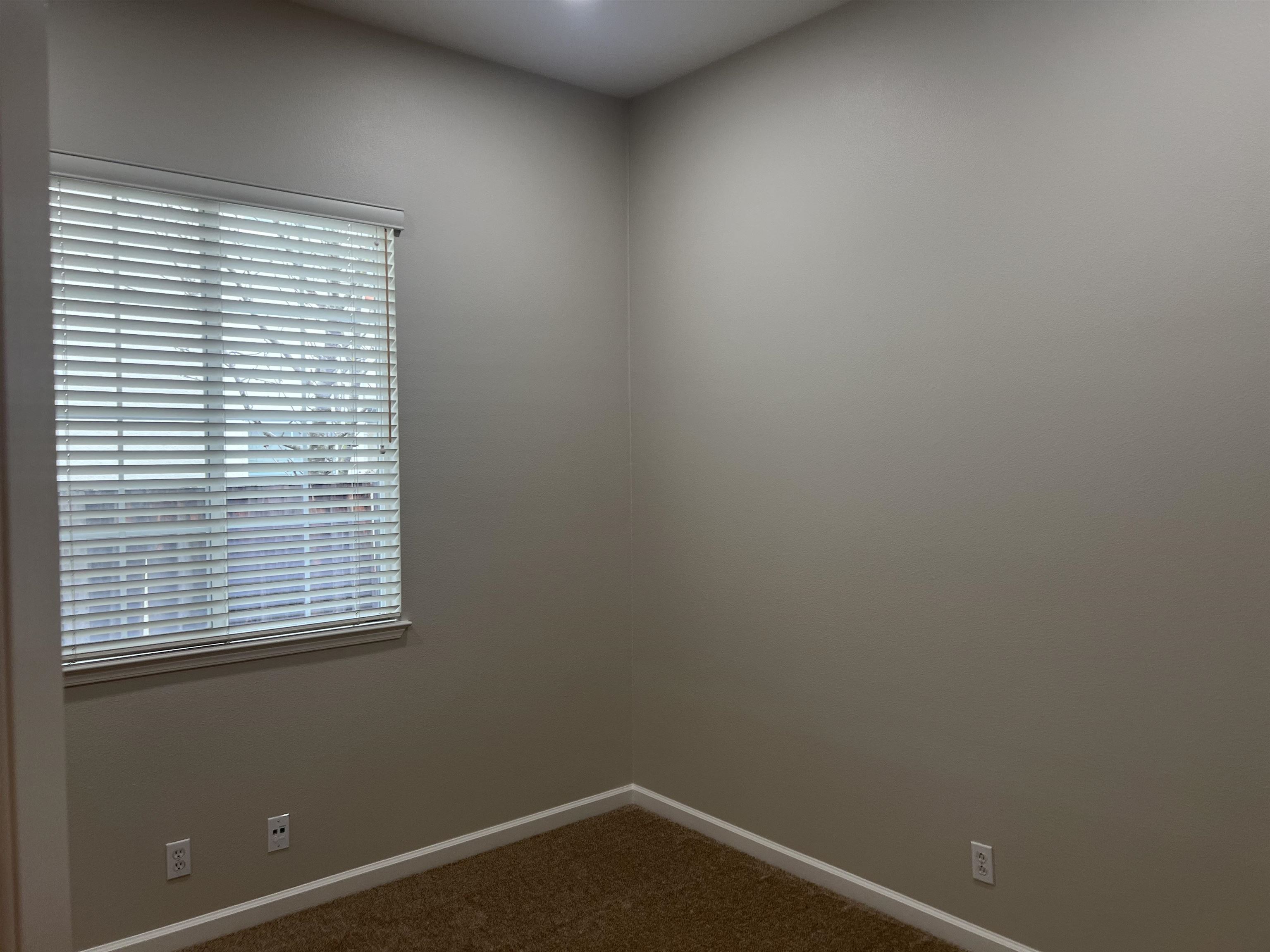 2133 Watercress Place San Ramon, CA 94582 - Photo 9 of 21 an empty room with a window