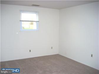 2233 Pileggi Road Warrington, PA 18976 - Photo 5 of 9 Gallery Image 5