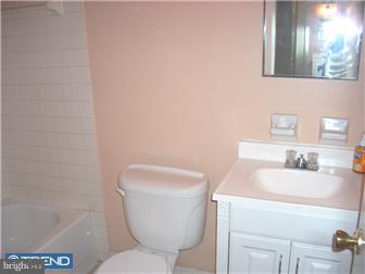 2233 Pileggi Road Warrington, PA 18976 - Photo 6 of 9 Gallery Image 6