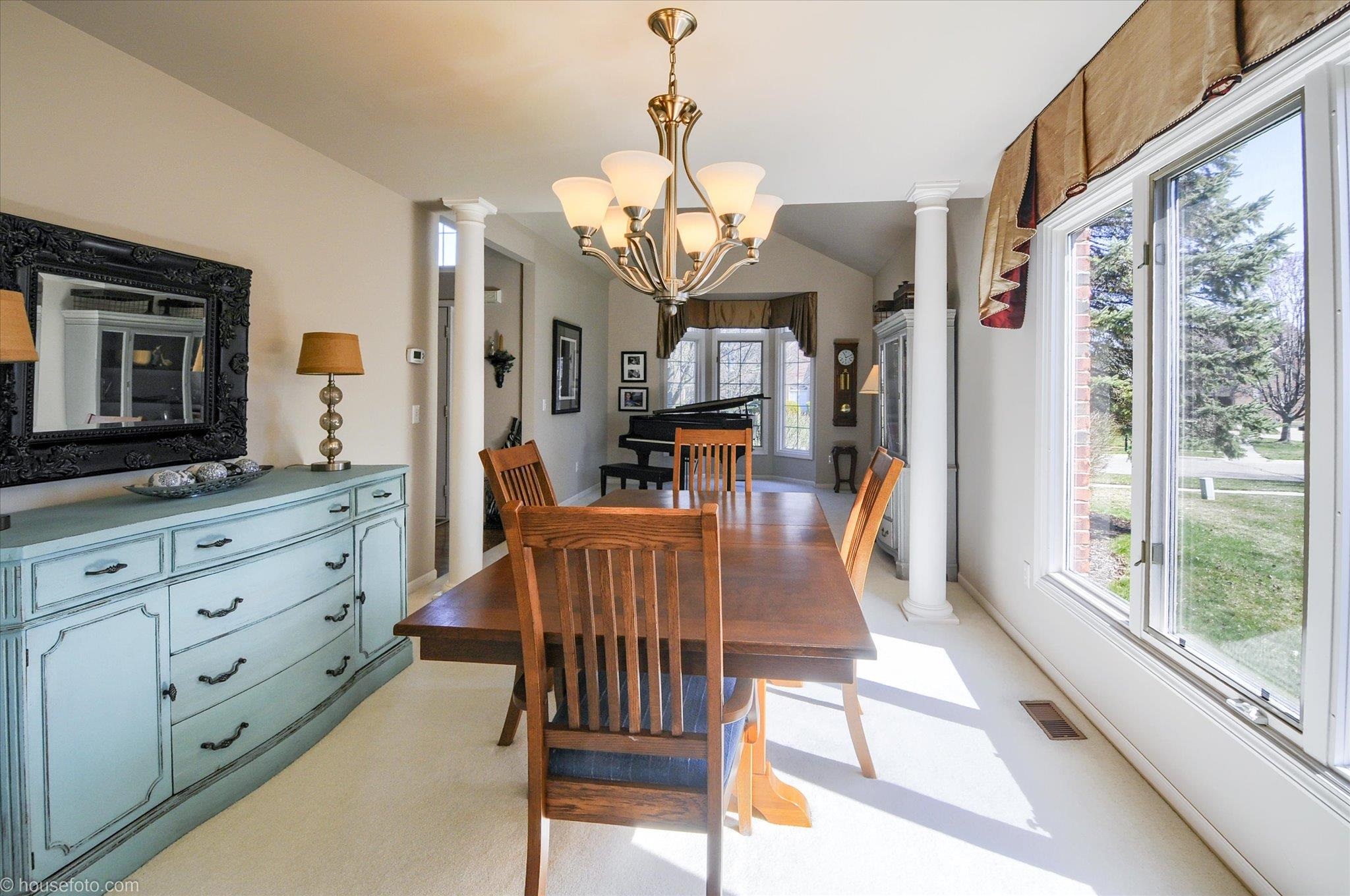 1395 Welland Drive Rochester, MI 48306 - Photo 22 of 93 50171667-db8a51fd-57e7-48f1-8403-aeaa04f7f867.JPG