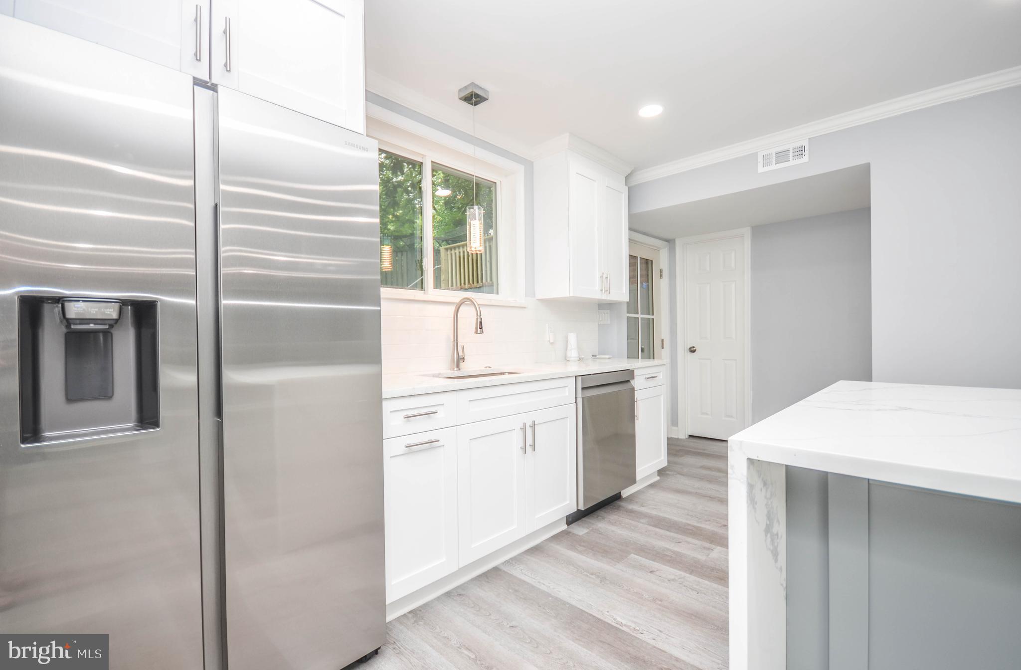 11538 Highview Avenue Silver Spring, MD 20902 - Photo 12 of 45