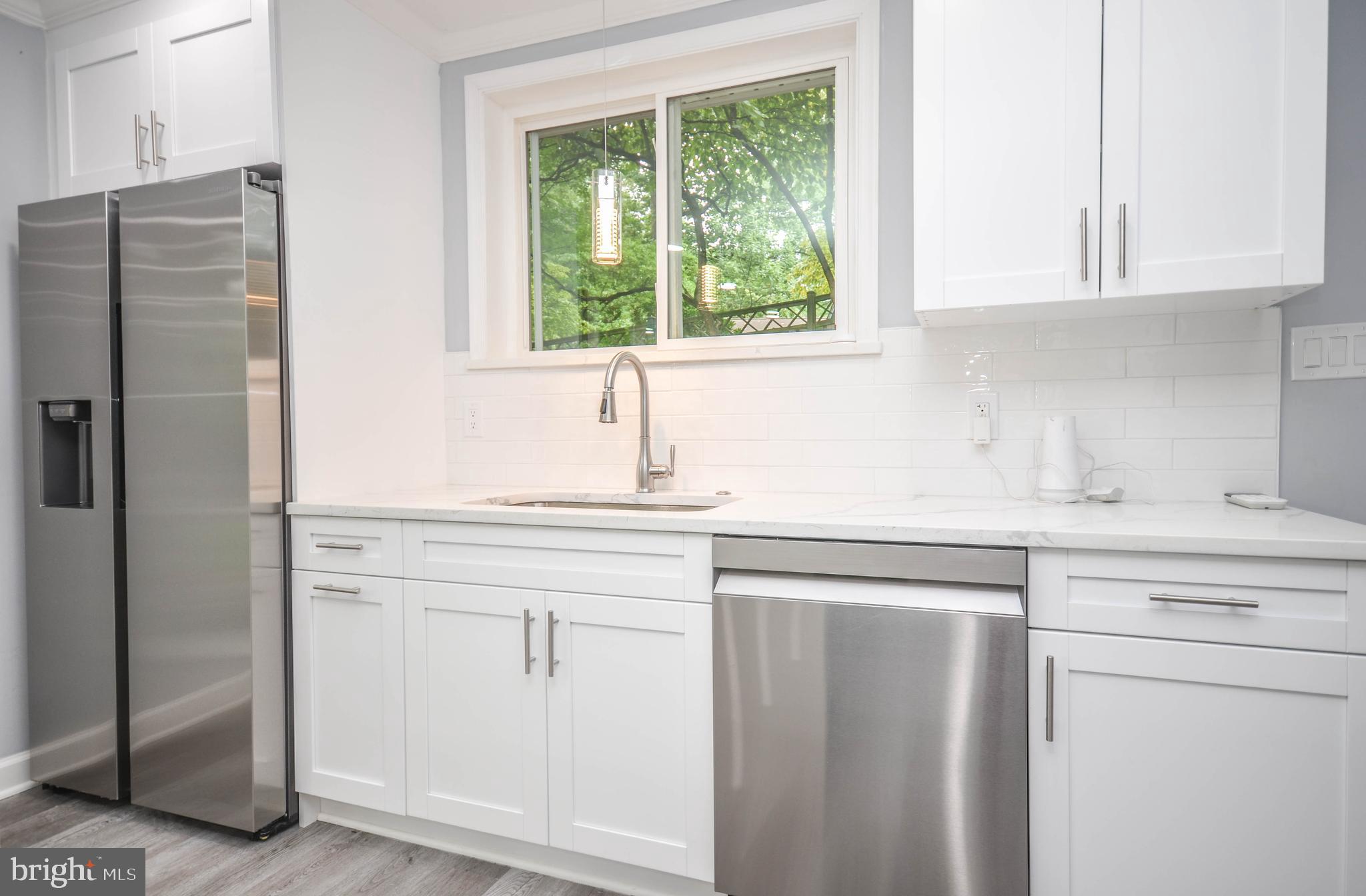 11538 Highview Avenue Silver Spring, MD 20902 - Photo 4 of 45