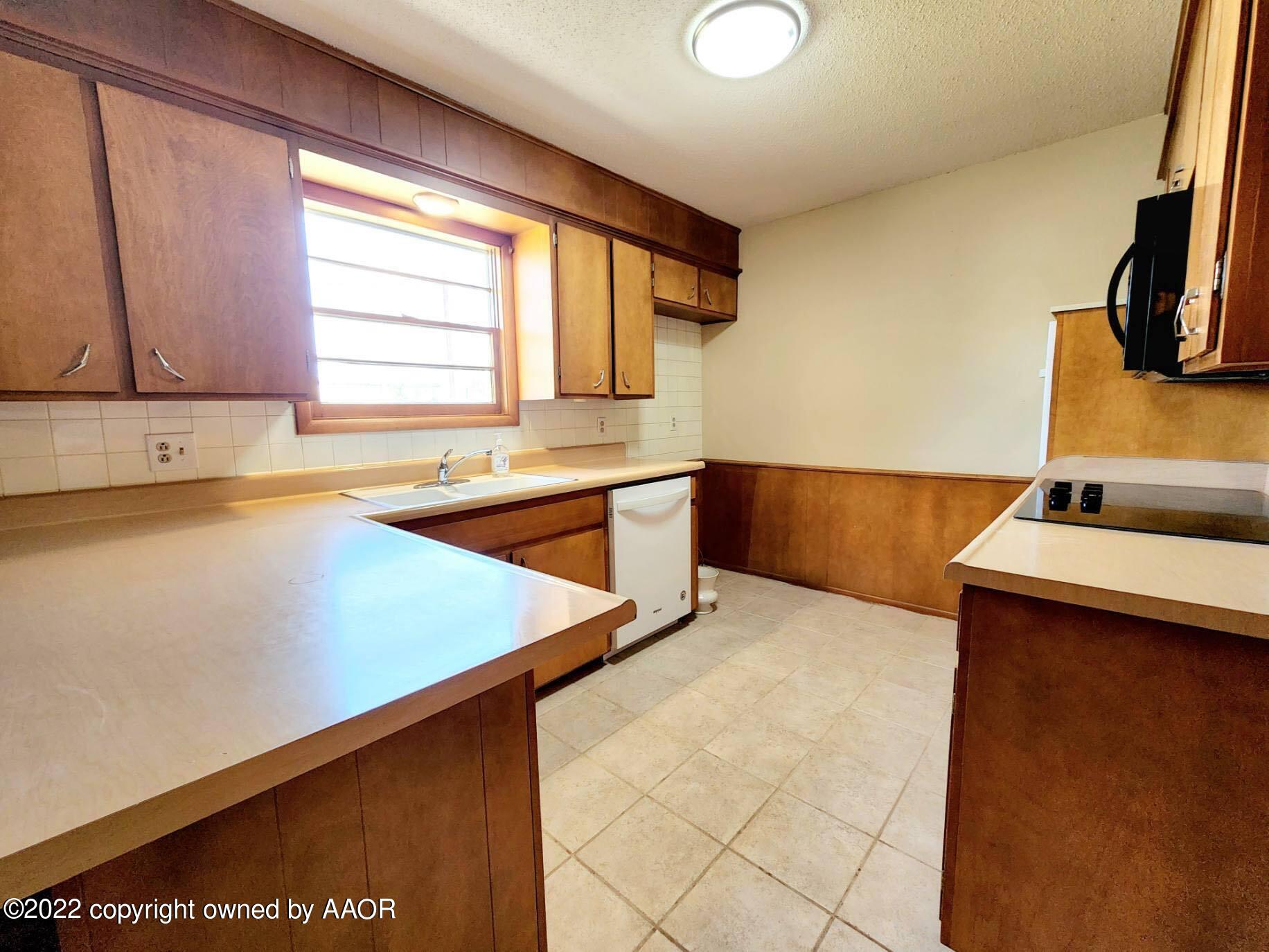 5100 Susan Drive Amarillo, TX 79110 - Photo 6 of 18 279299178_405357214504321_52331661994980