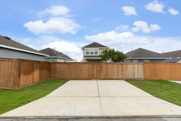 $1,700 | 113 Rustic Glen Drive, San Marcos, TX 78666