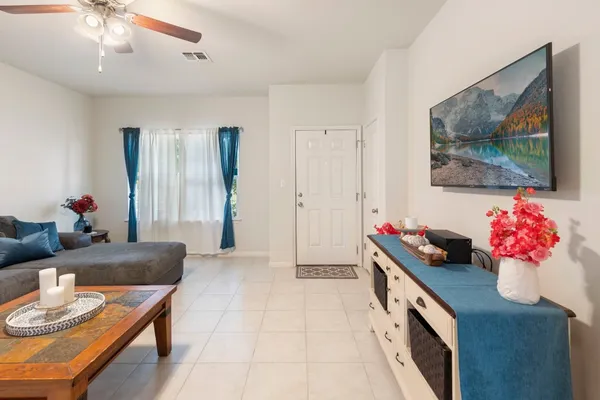 $1,700 | 113 Rustic Glen Drive, San Marcos, TX 78666