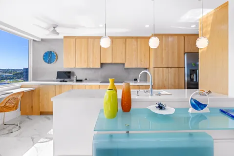 $1,399,999 | 3912 South Ocean Boulevard, Unit 806, Highland Beach, FL 33487