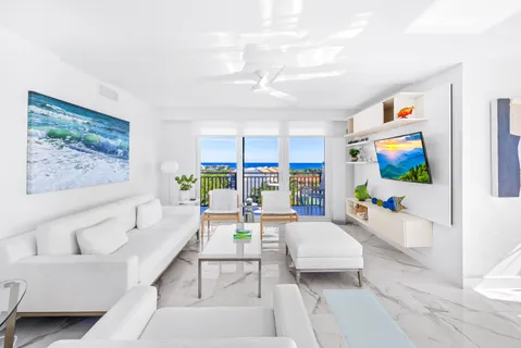 $1,399,999 | 3912 South Ocean Boulevard, Unit 806, Highland Beach, FL 33487