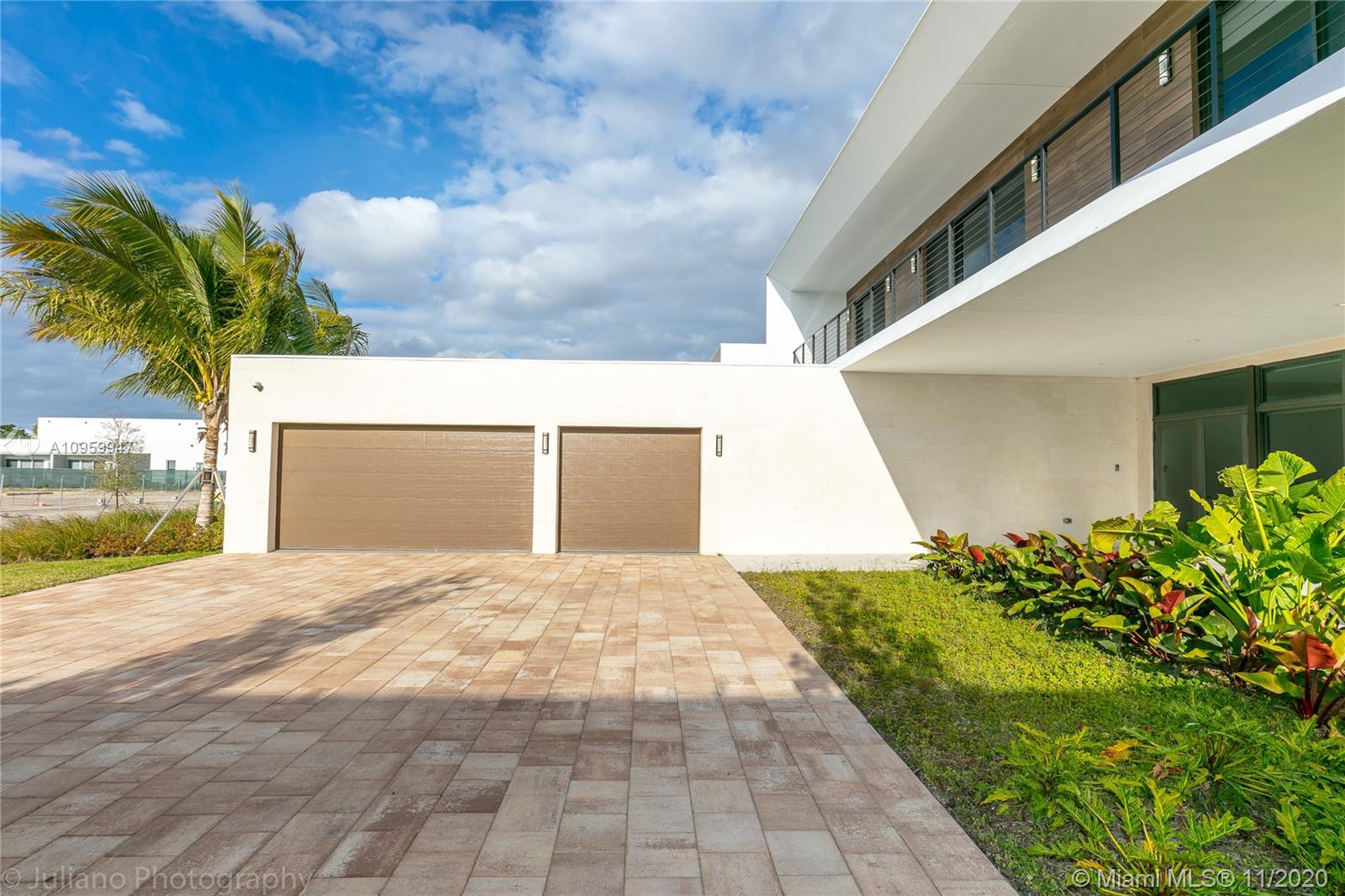 16630 Sunset Way Weston, FL 33326 - Photo 3 of 63