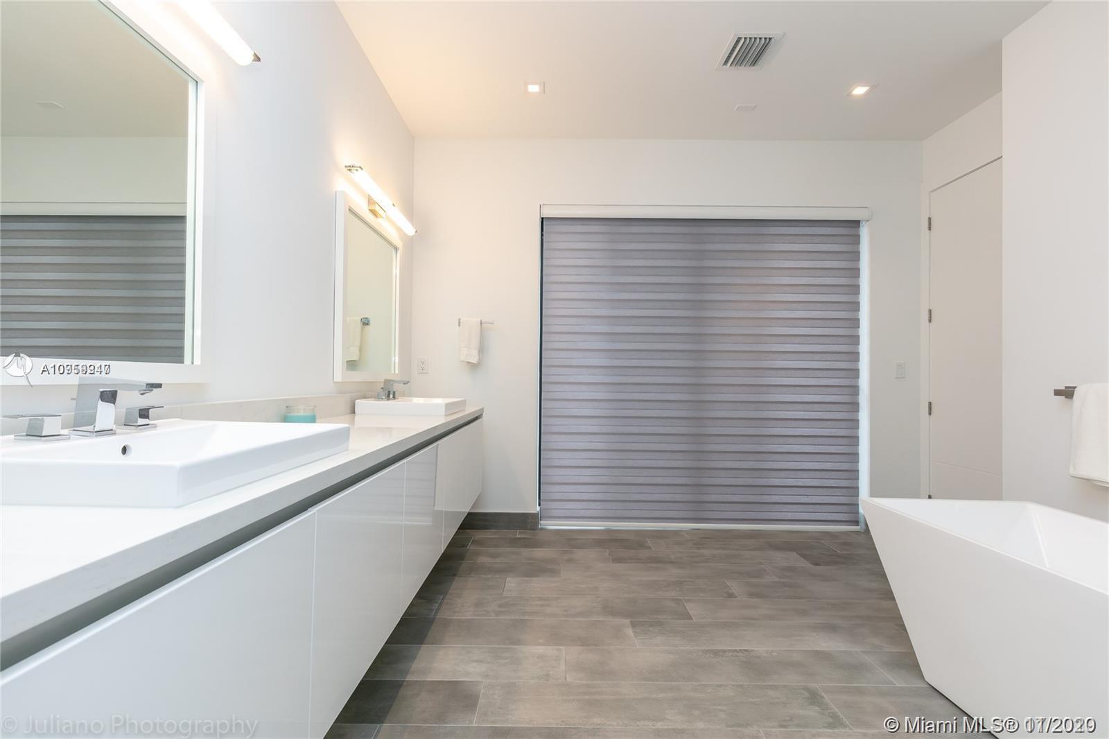 16630 Sunset Way Weston, FL 33326 - Photo 21 of 63