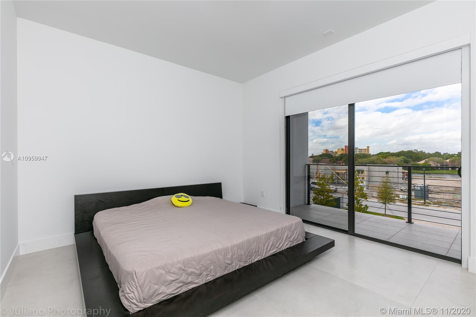 16630 Sunset Way Weston, FL 33326 - Photo 28 of 63