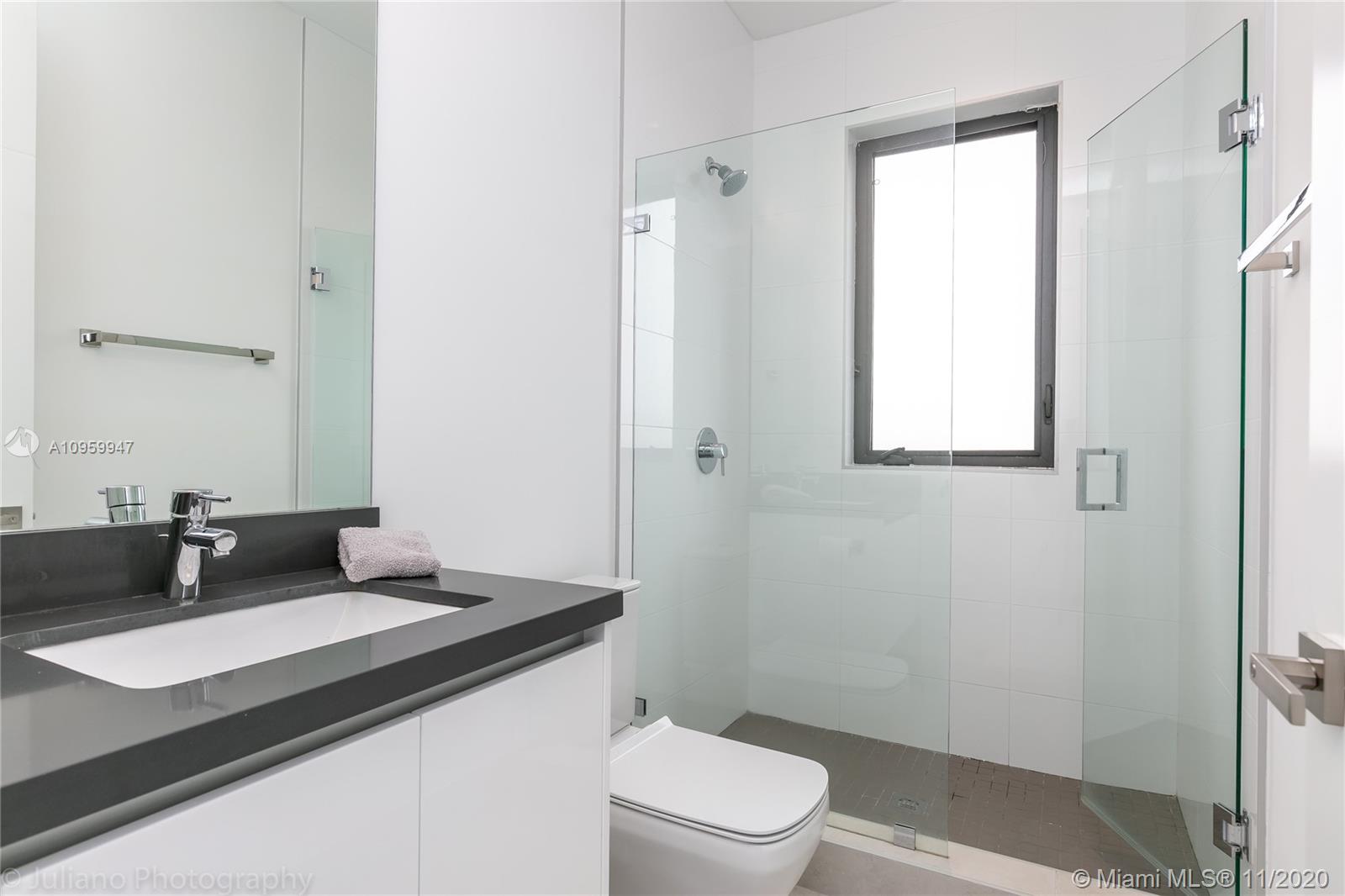 16630 Sunset Way Weston, FL 33326 - Photo 30 of 63